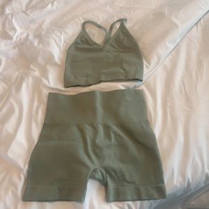 Set active olive sculpt flex set SZ M